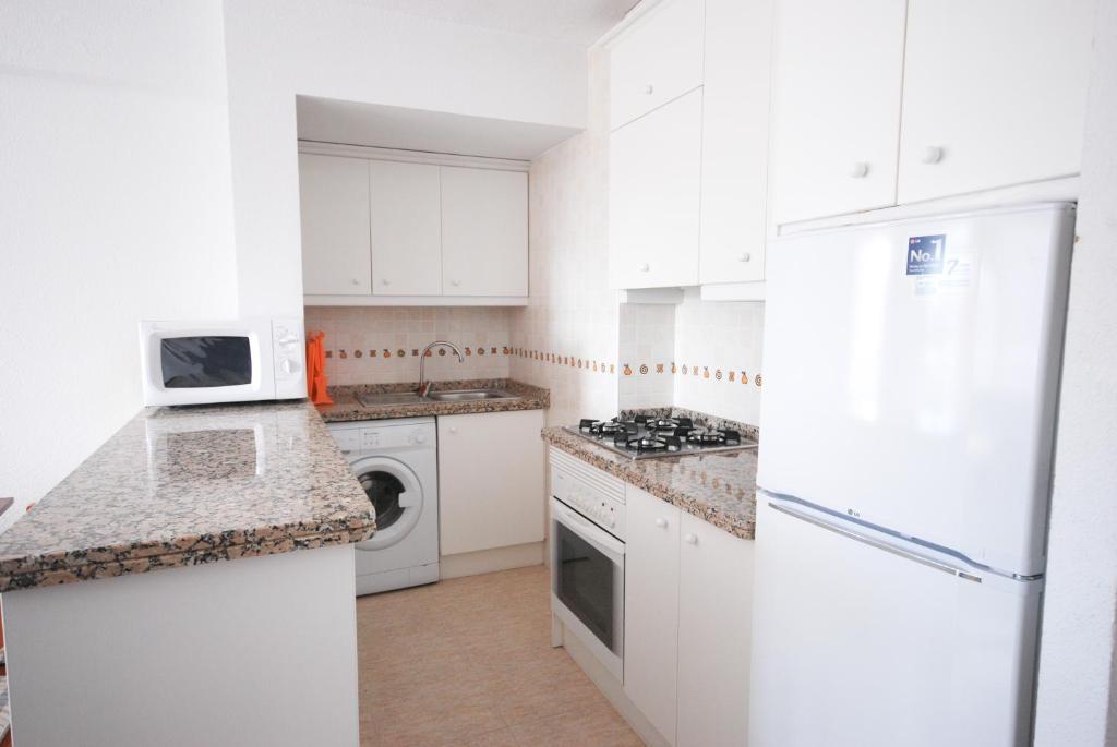 Apartamentos Concorde Alicante Bilik gambar