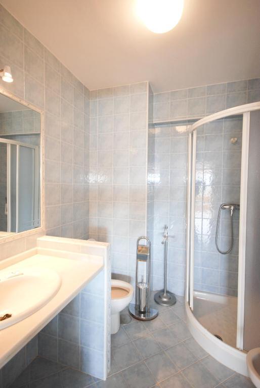 Apartamentos Concorde Alicante Bilik gambar