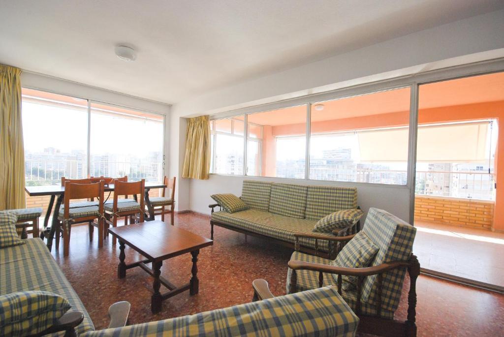 Apartamentos Concorde Alicante Bilik gambar